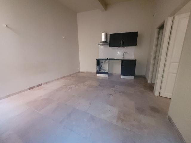 Appartement 2 pièces, 32 m² à louer à Nîmes 30000