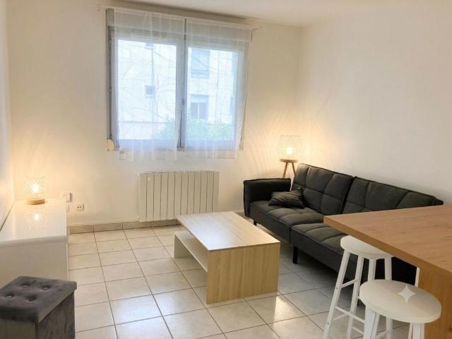 Appartement 2 pièces, 32 m² à louer à Oullins Pierre Bénite 69600