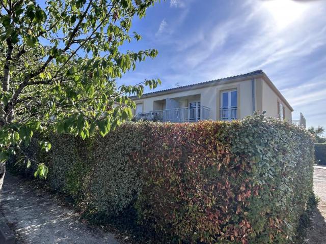 Appartement 2 pièces, 32 m² à louer à Saint Quentin de Baron 33750