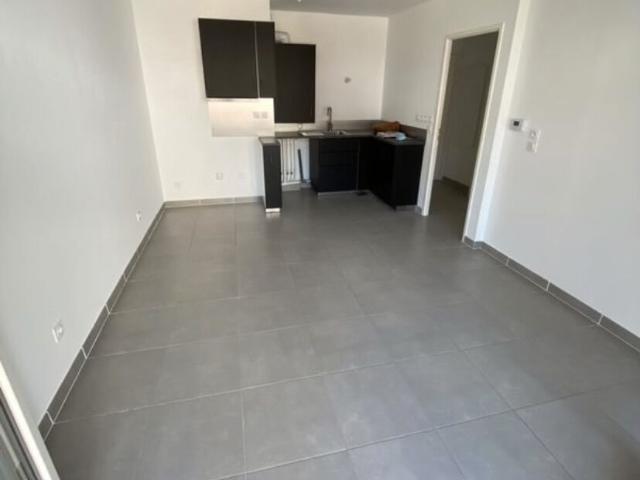 Appartement 2 pièces, 37 m² à louer à Toulon 83000