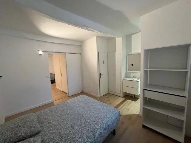 Appartement 2 pièces, 34 m² à louer à Gréoux les Bains 04800