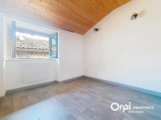 Appartement 2 pièces, 34 m² à louer à Saint Flour 15100