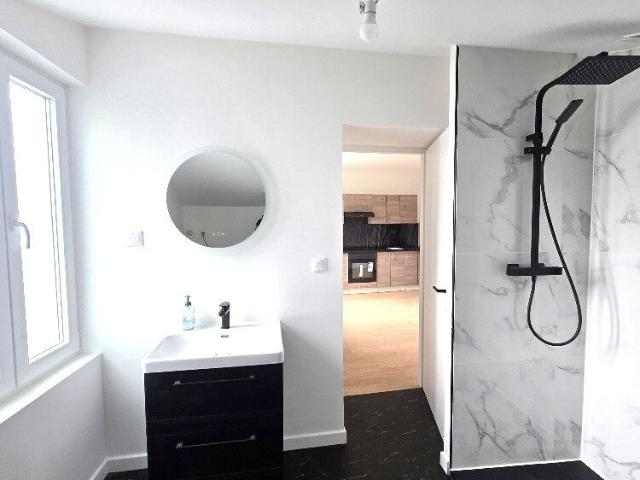 Appartement 2 pièces, 34 m² à louer à Saint Genis Laval 69230