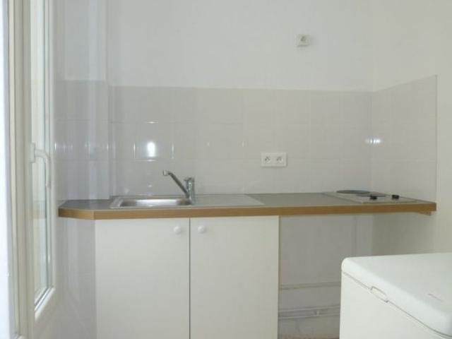 Location M° VOLTAIRE. Boulevard Voltaire, 75011 Paris. 2 pièces