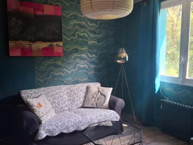 Appartement 2 pièces, 35 m² à louer à Cassaniouze 15340