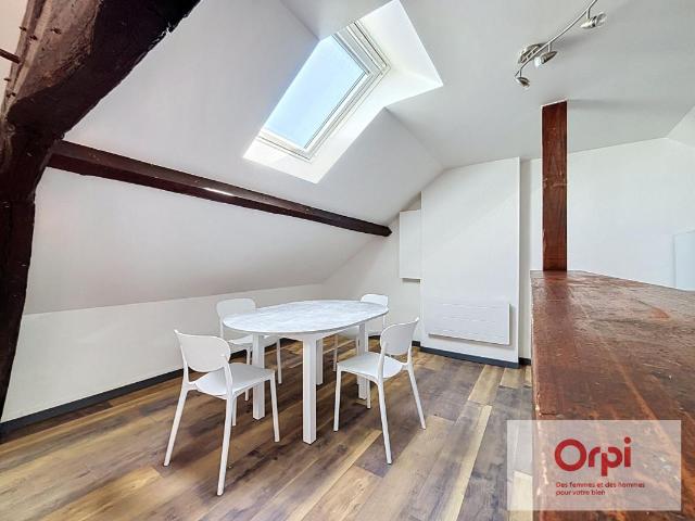 Appartement 2 pièces, 35 m² à louer à Commentry 03600