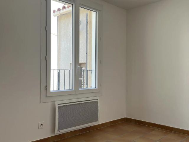 Appartement 2 pièces, 35 m² à louer à Jouques 13490