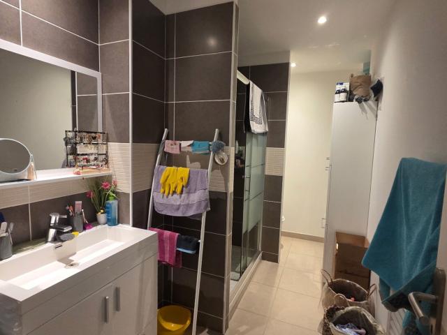 Appartement dans résidence Proche centre ville avec Parkin