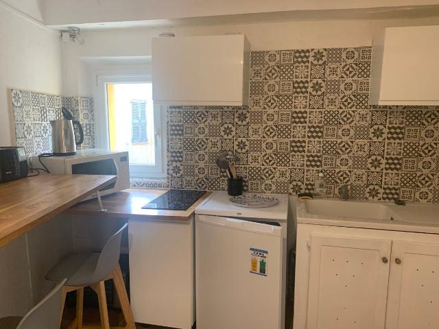 Charmant appartement meublé de type T2 en rez de chaussée de mai