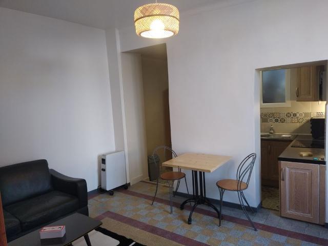 Appartement 2 pièces, 35 m² à louer à Riez 04500
