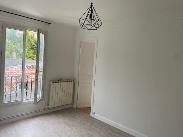 Appartement 2 pièces, 36 m² à louer à Corbeil Essonnes 91100