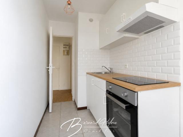 APPARTEMENT 2 PIECES 36M2 CAVE BD CAMILLE FLAMMARION 13001 MARSEILLE