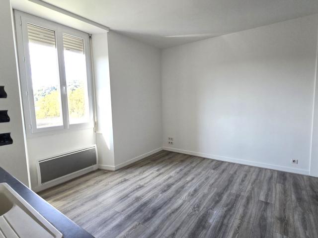 Appartement 2 pièces, 38 m² à louer à Saint Palais 64120