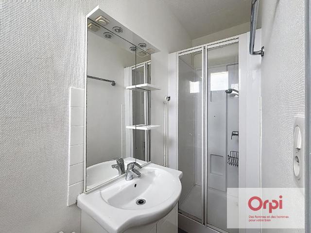 Appartement 2 pièces, 39 m² à louer à Montluçon 03100