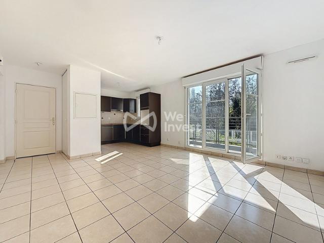 Appartement 2 piéces Vaujours Balcon Parking Proche tra