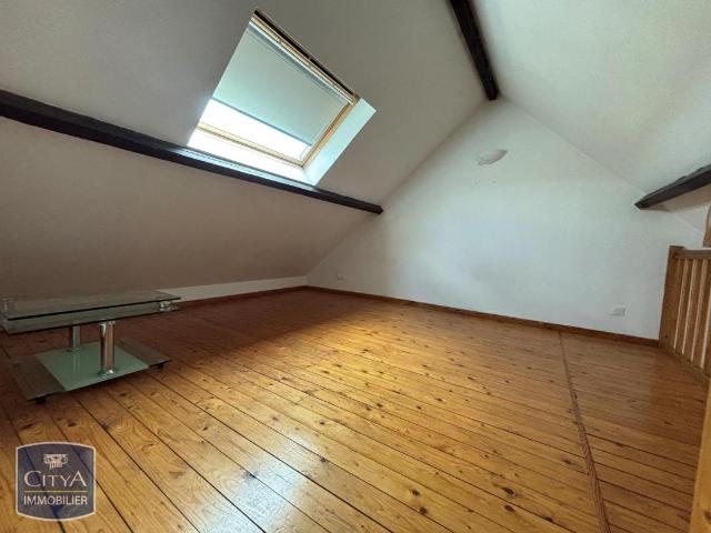 Appartement 2 pièces, à louer à Cambrai 59400
