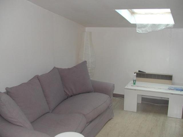 Appartement 2 pièces, à louer à Bordeaux 33000