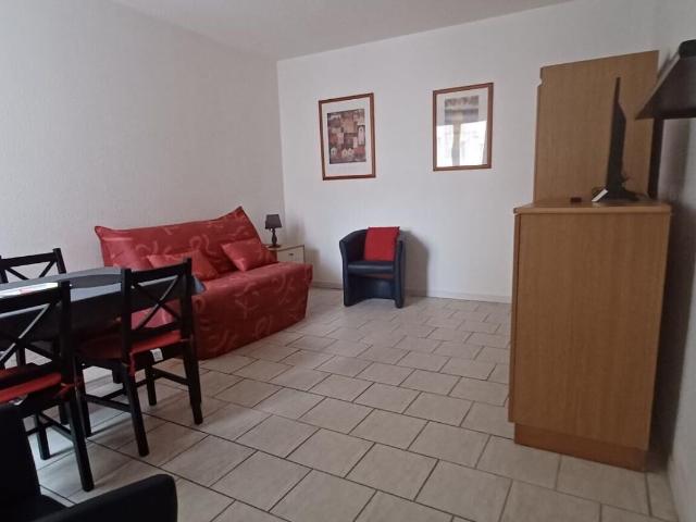 Appartement 2 pièces, à louer à Rochefort 17300