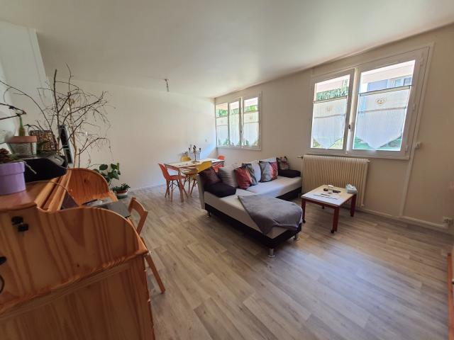Appartement 2 pièces à louer: Le mee sur seine