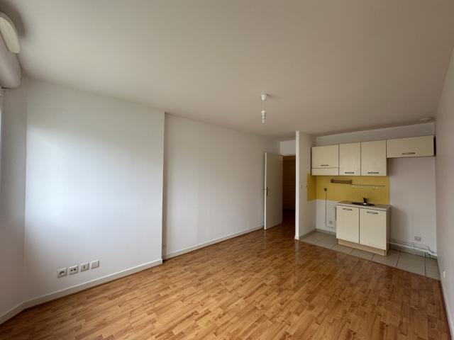 Appartement 2 pièces à louer: Vaux le penil