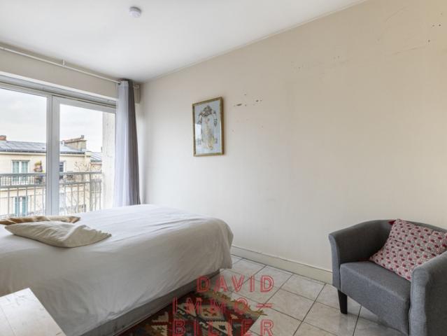 Appartement 2 pièces à Paris 75019 rue Manin, balcon fil