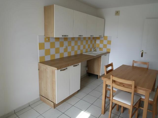 Appartement 2 pièces à vendre à Chazay d'Azergues balcon et parking privatif