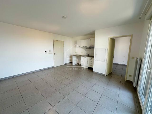 Appartement 2 pièces à vendre à Perpignan Dernier étage avec terrasse vue montagne