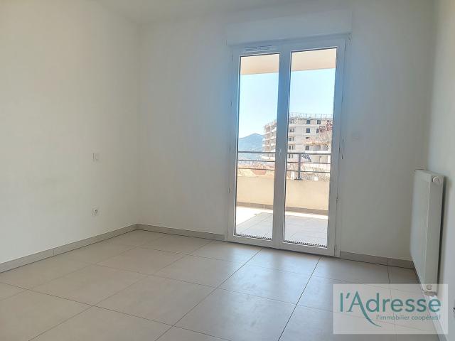Location appartement 2 pièces, 43.00m², Ajaccio