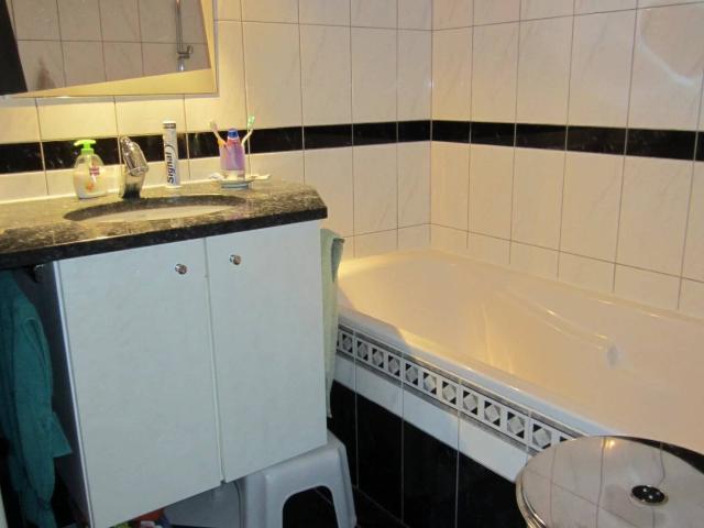 APPARTEMENT 2 PIECES AU CALME