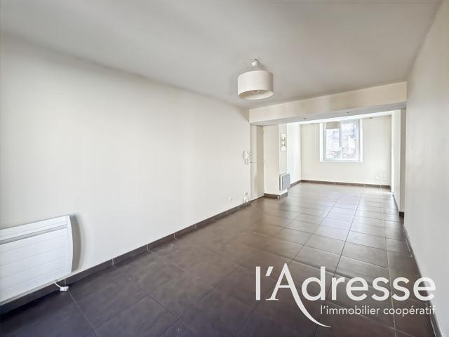 Appartement 2 pièces Aubagne 49.00m² 920€ à louer l'Adresse