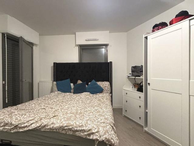 Appartement 2 pièces avec balcon – Résidence récente à Montreuil