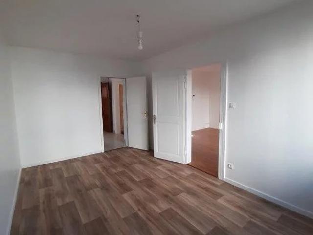 Appartement 2 pièces avec cave et garage