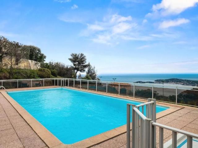 Appartement 2 pièces avec vue mer, piscine et garage 48m² Eze
