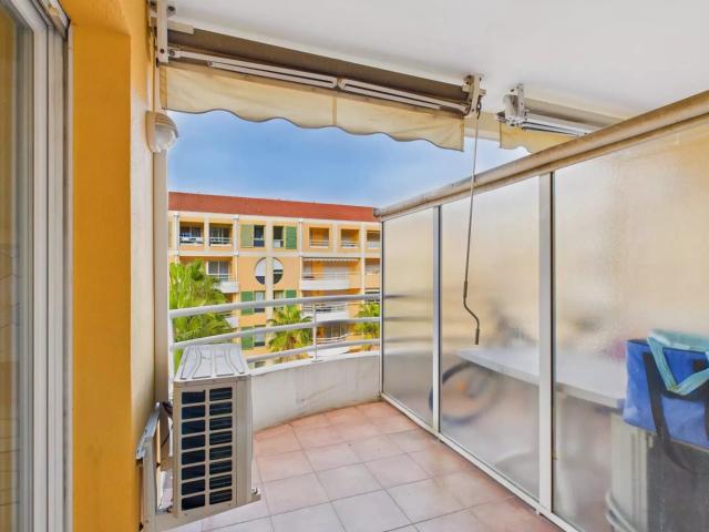 Appartement 2 pièces Balcon François Guisol NICE