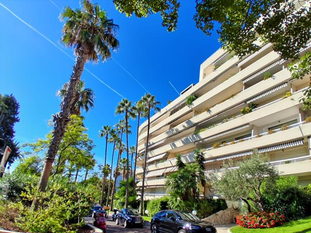 Appartement 2 pièces Cannes 59.52m² 1900€ à louer