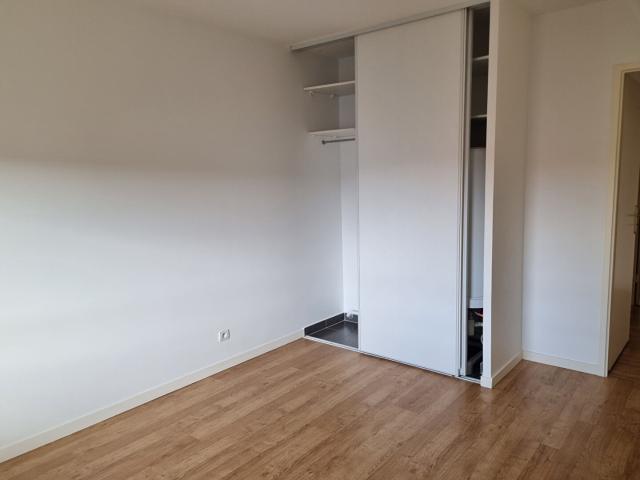 Appartement 2 pièces Combs la Ville 54.32m² 876€ à louer l'Adresse