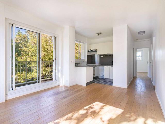 Appartement 2 pièces dans la verdure avec balcon
