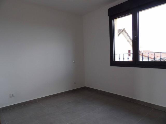 Appartement 2 pièces dans quartier pavillonnaire calme