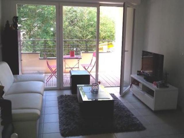 Appartement 2 pièces de 43 m² à Talence