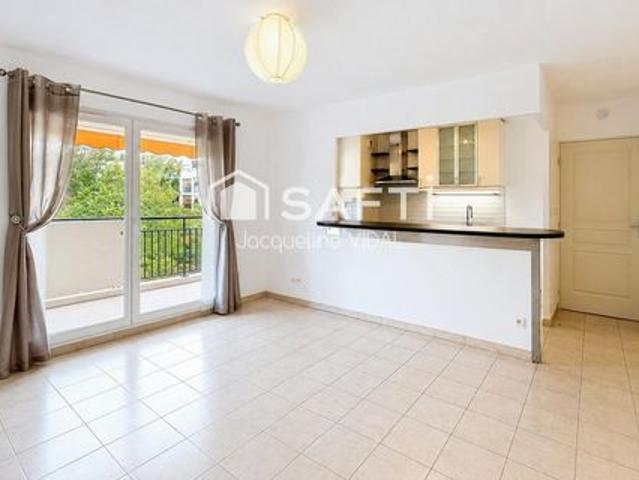 Appartement 2 pièces de 47 m² avec terrasse et garage double de 22 m²