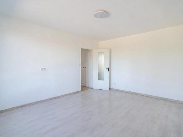 Appartement 2 pièces de 45 m² à Saint Denis. Très lumineux!
