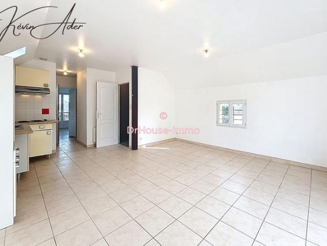 Appartement 2 pièces de 50 m2 avec cour