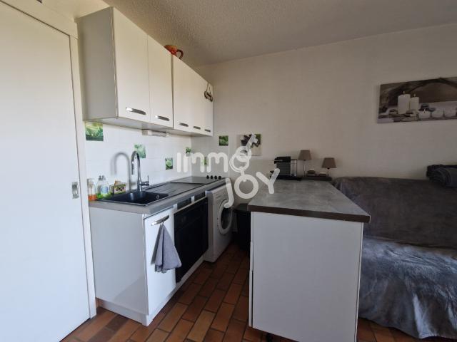 Appartement 2 pièces de 32m2 en rez de jardin et en front de mer