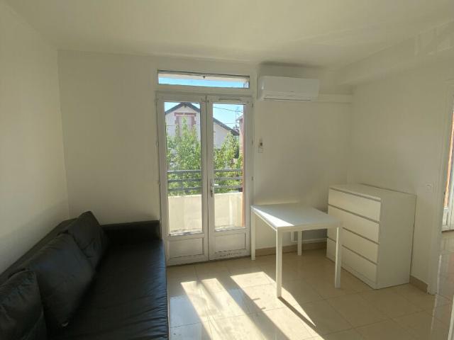 Appartement 2 pièces Drancy 26.02m² 900€ à louer