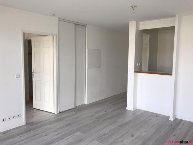 Appartement 2 pièces Élancourt 41.66m² 895€ à louer l'Adresse
