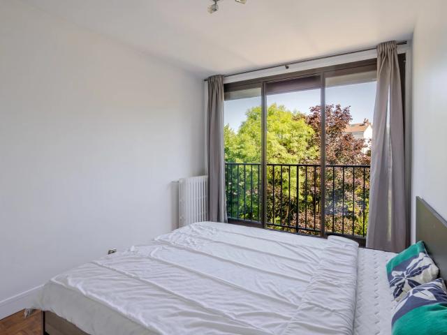 Appartement 2 pièces en dernier étage avec vue verdure
