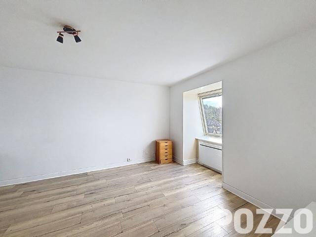 Appartement 2 pièces en location vide ? Dernier étage avec vue mer et garage
