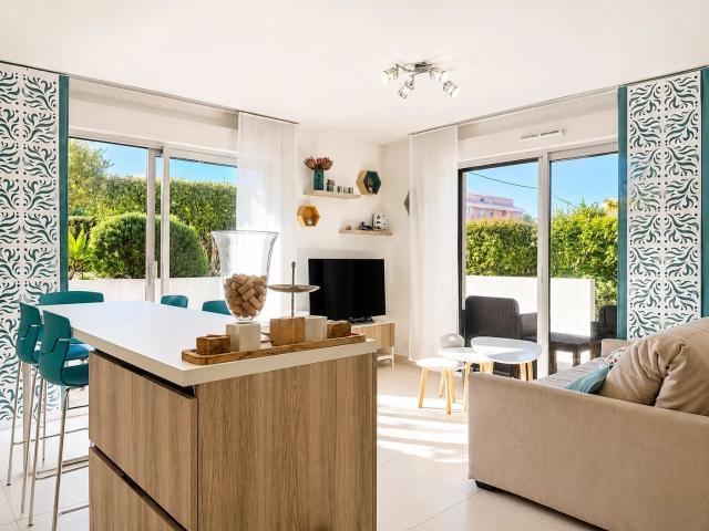 Appartement 2 Pieces En Rdj Residence Recente Antibes 47m² Antibes