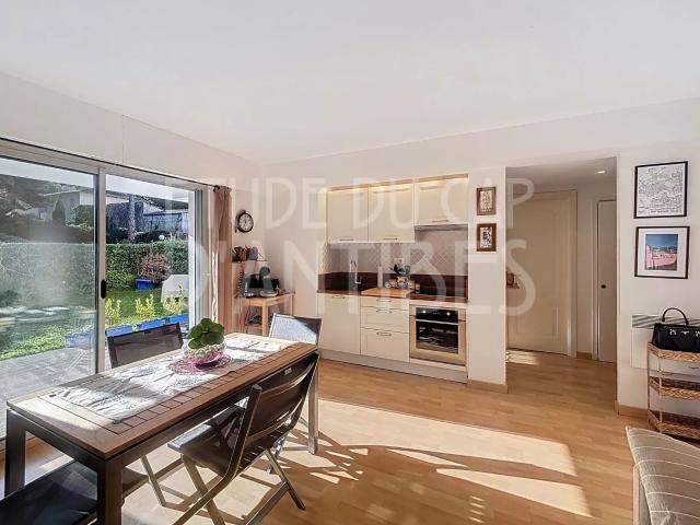Appartement 2 pièces en rez de Jardin au cœur du Cap d'Antib. 32m² Antibes
