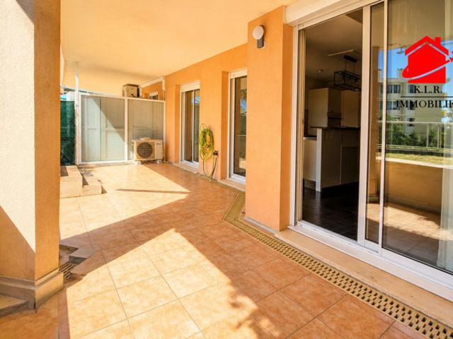 Appartement 2 pièces en rez de jardin: Corniche Fleurie